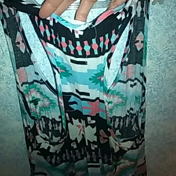 ❄Kirra Aztec Fringe Crop Top - Picture 5 of 7